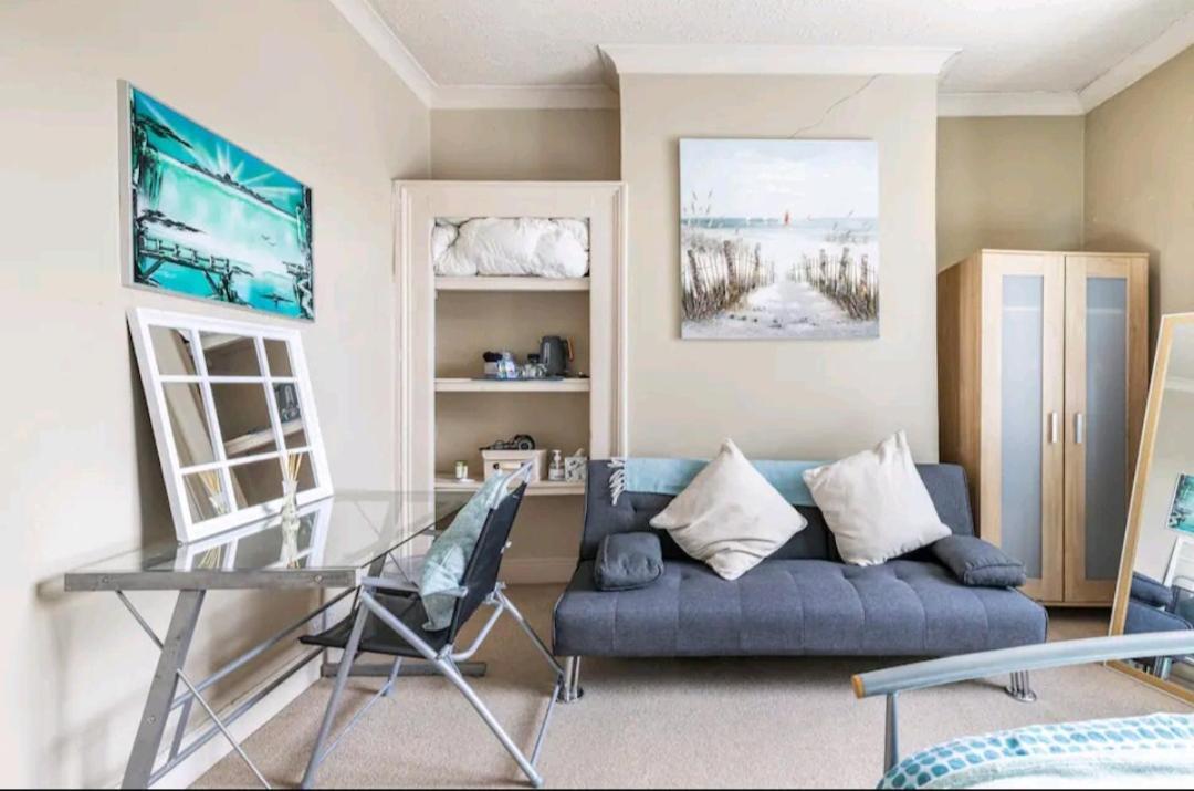 The Mews - Less Than 1Km To City Centre - Stadium - Castle - 10 Min Walk Cardiff Exterior photo